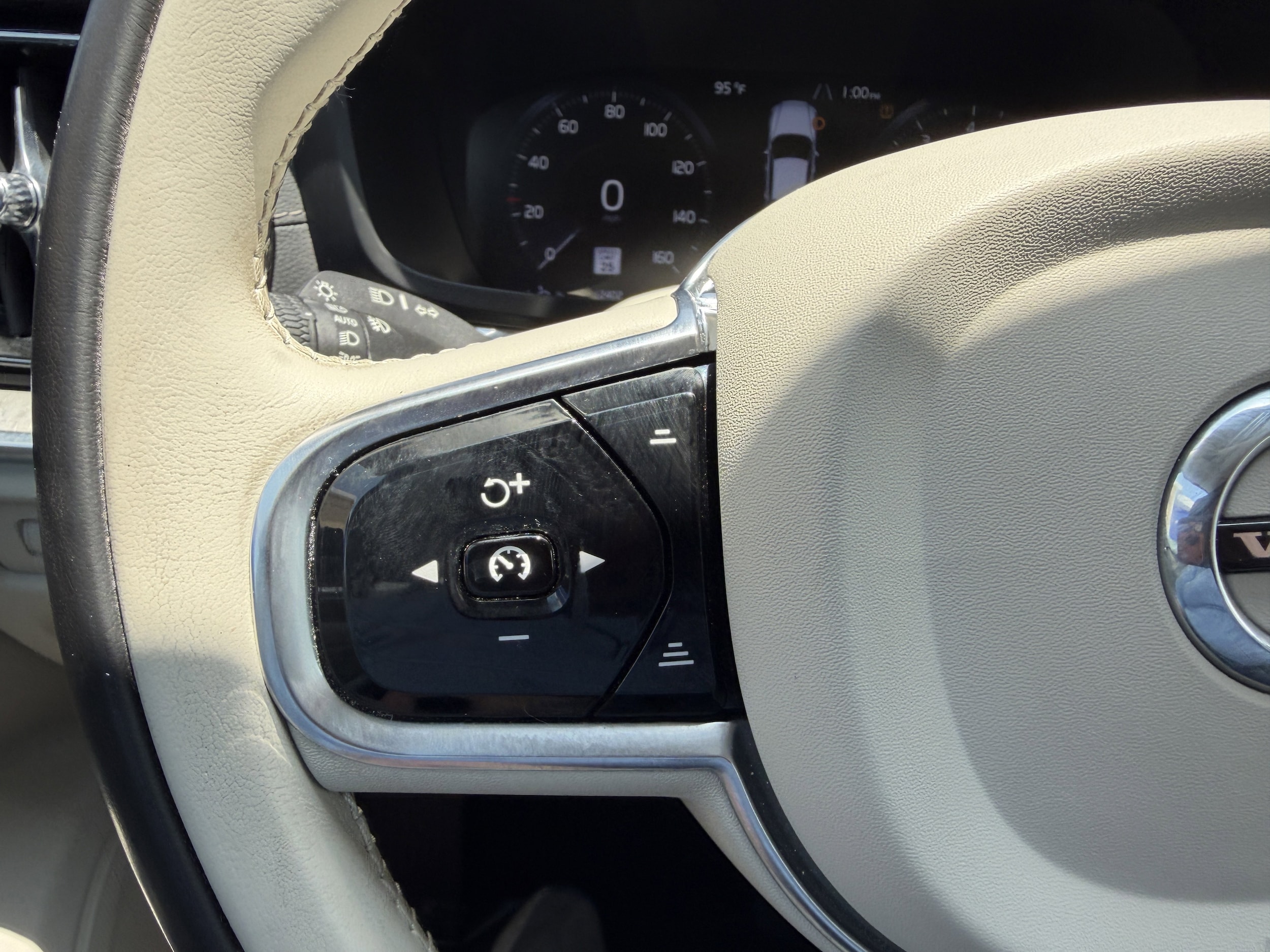 2021 Volvo S60 Inscription - Photo 29
