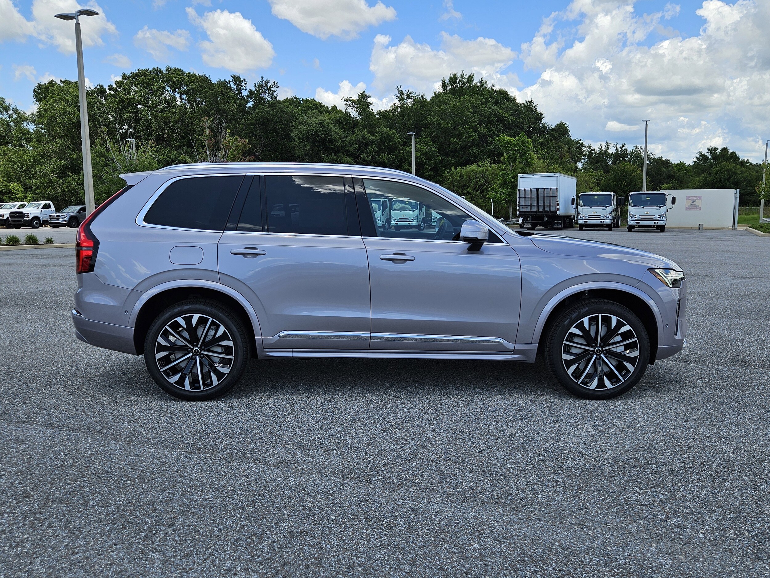 2026 Volvo XC90 Plus - Photo 8