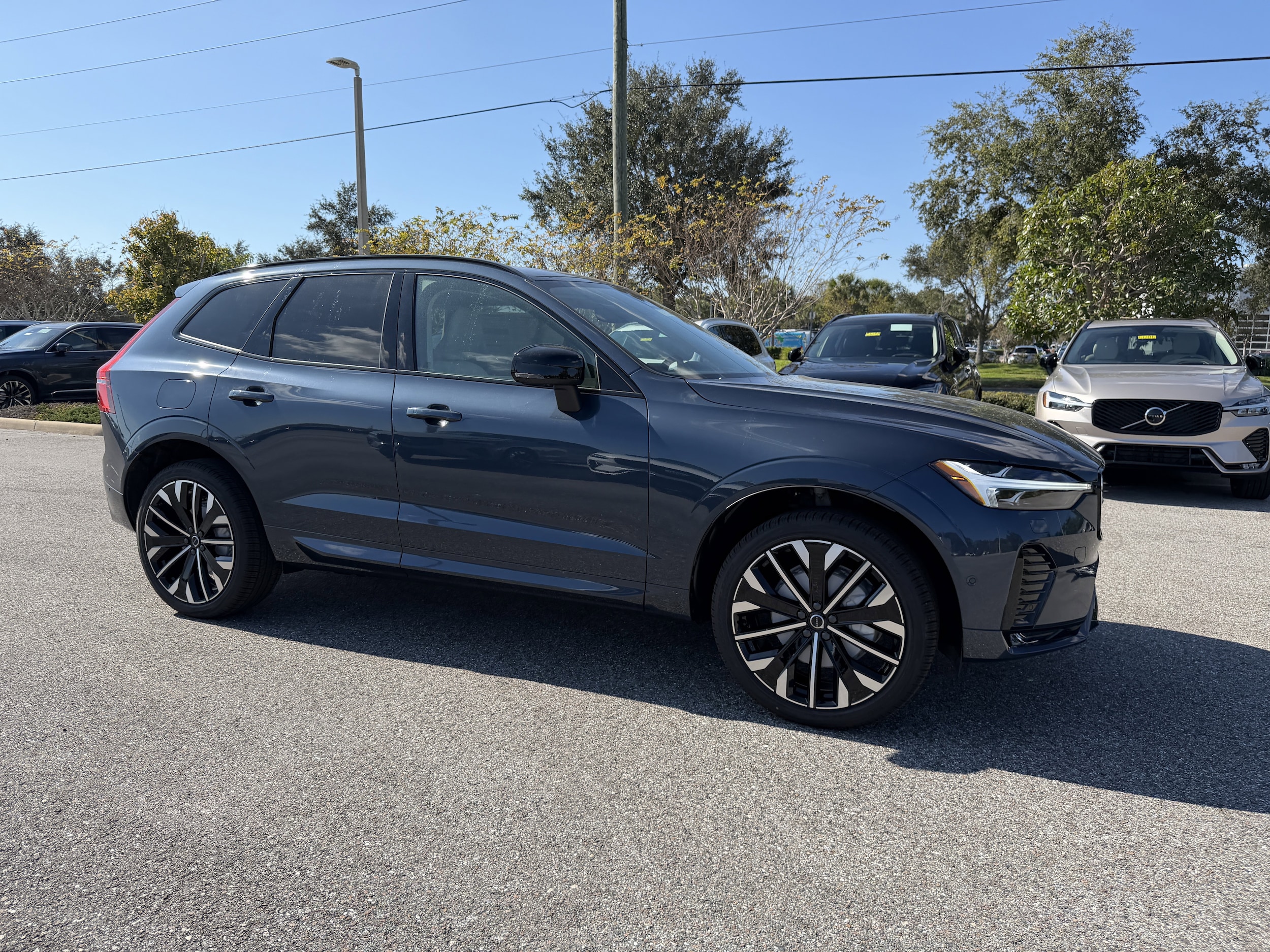 2026 Volvo XC60 Ultra's photo