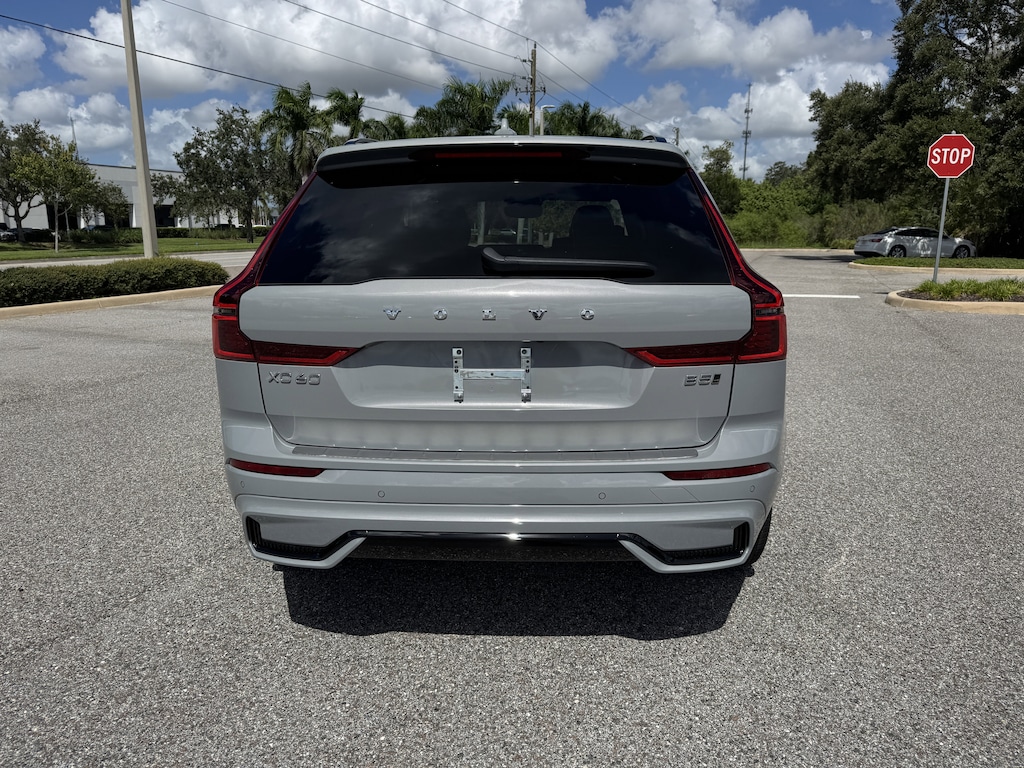 New 2026 Volvo XC60 B5 Plus SUV
