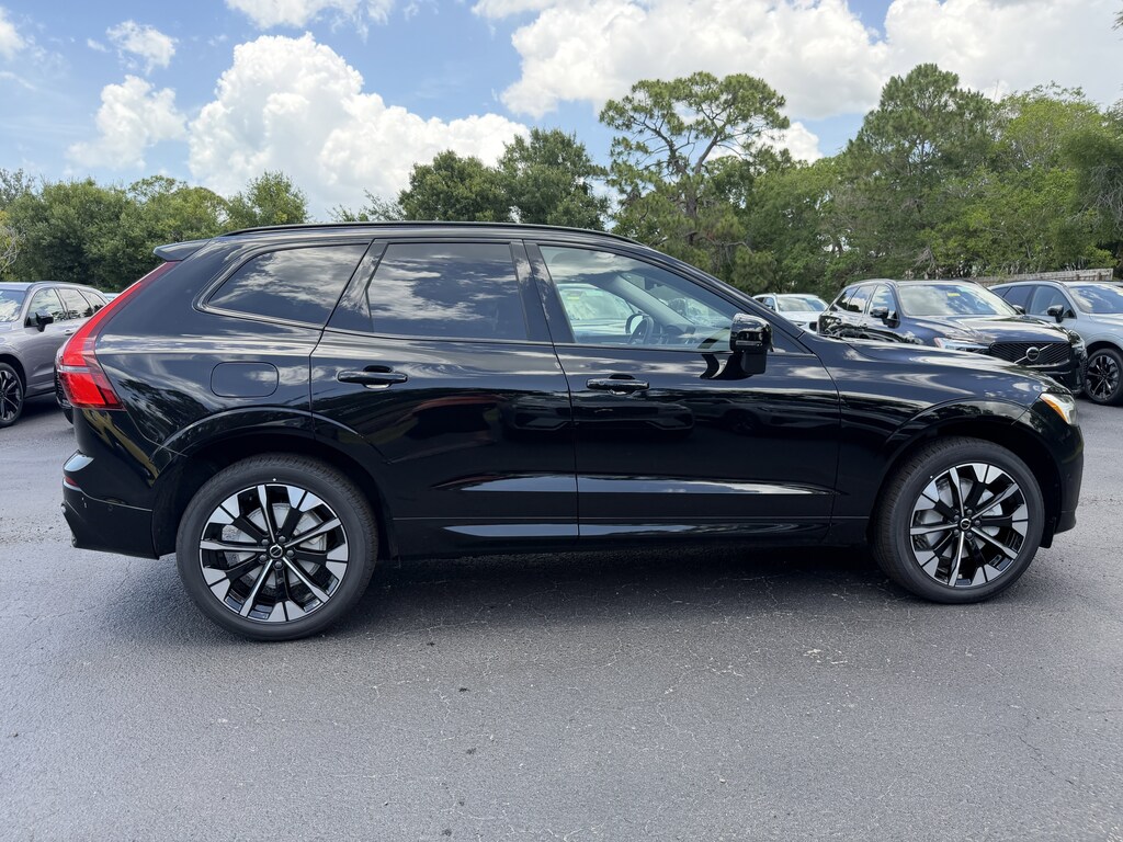 New 2026 Volvo XC60 B5 Plus SUV