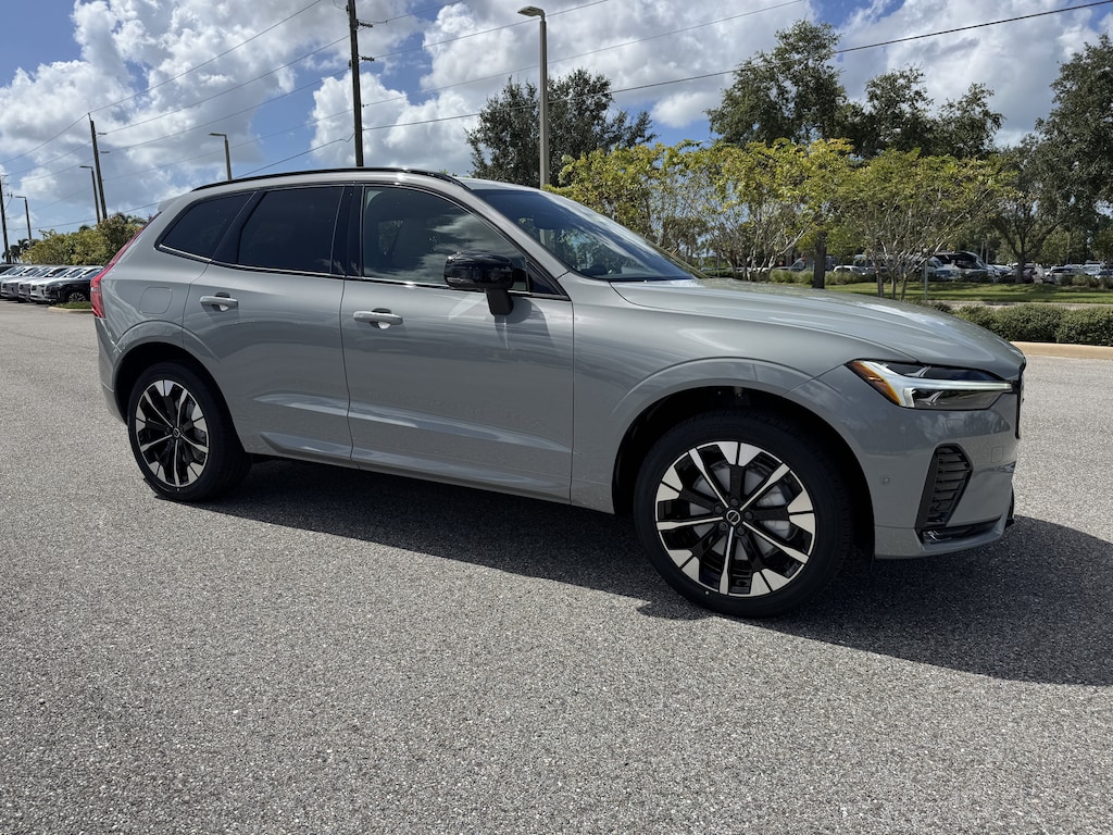 New 2026 Volvo XC60 B5 Plus SUV
