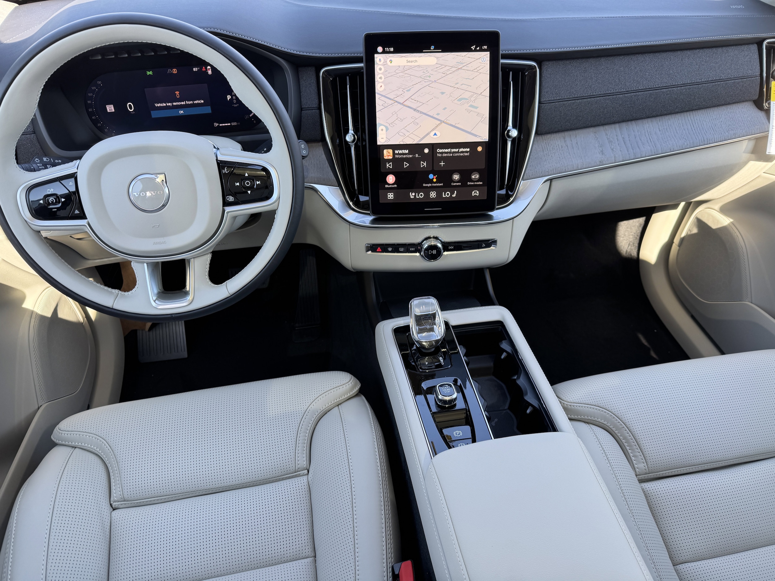 2026 Volvo XC90 Ultra - Photo 14