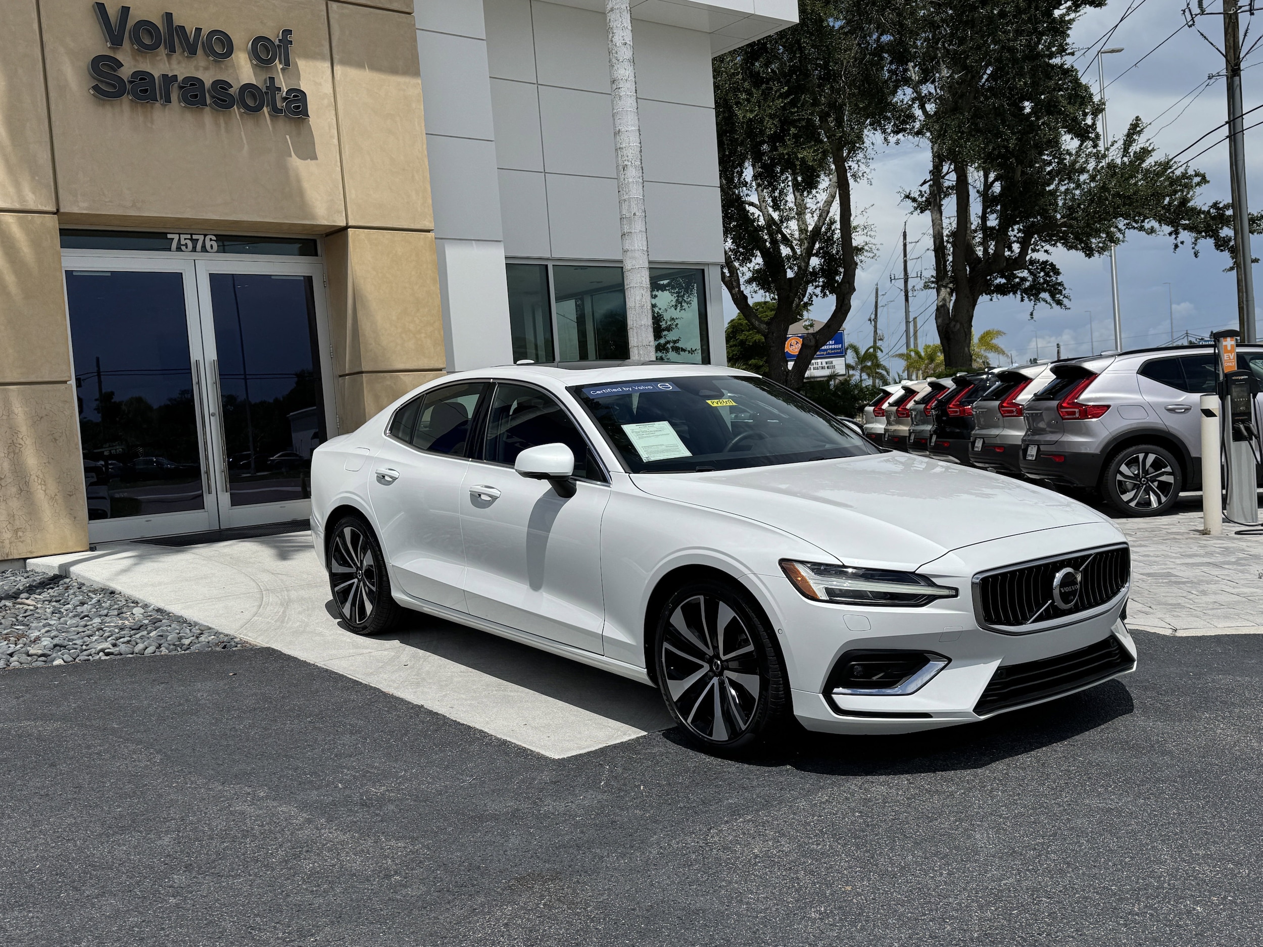 2023 Volvo S60 Ultimate