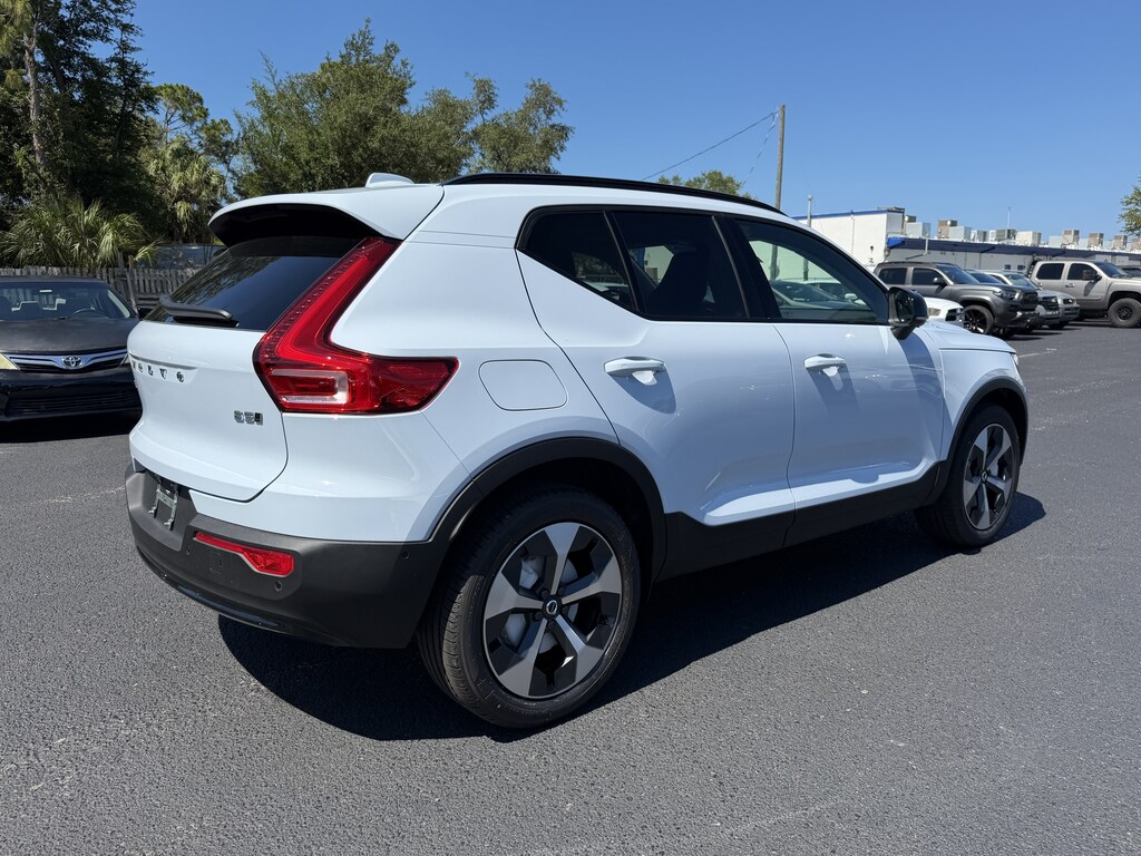New 2026 Volvo XC40 B5 Plus SUV