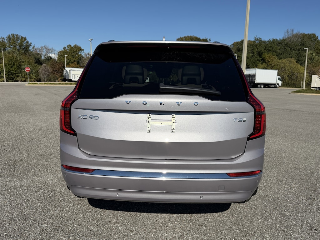 New 2026 Volvo XC90 plug-in hybrid T8 Plus 7-Seater SUV