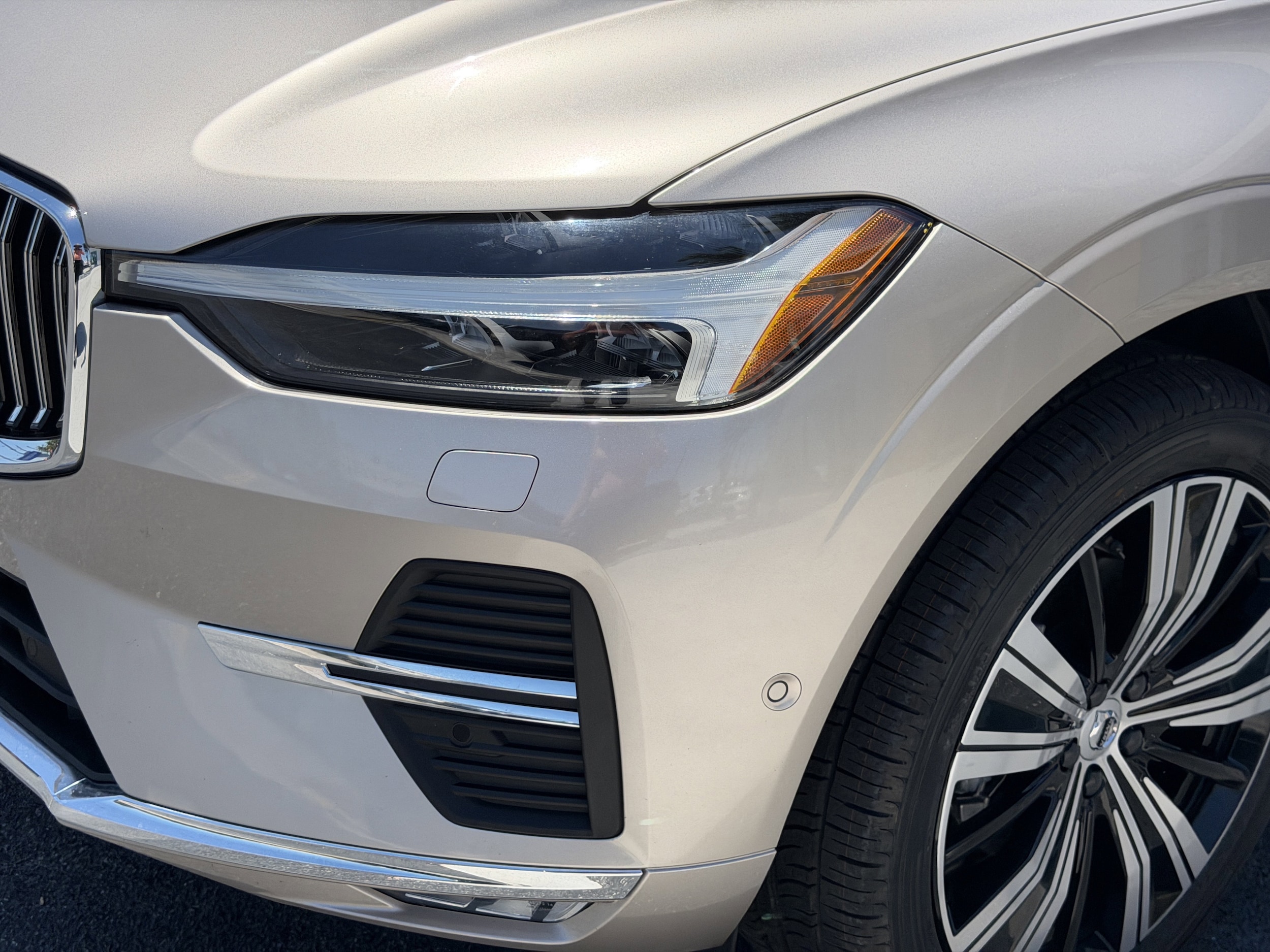 2023 Volvo XC60 Plus - Photo 8