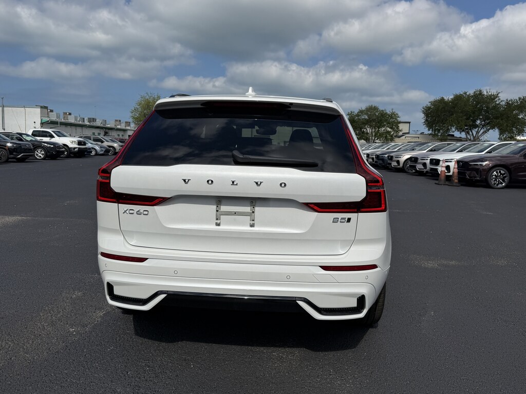 New 2026 Volvo XC60 B5 Plus SUV
