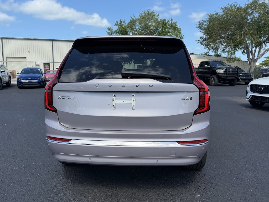 New 2026 Volvo XC90 B6 Plus 7-Seater SUV