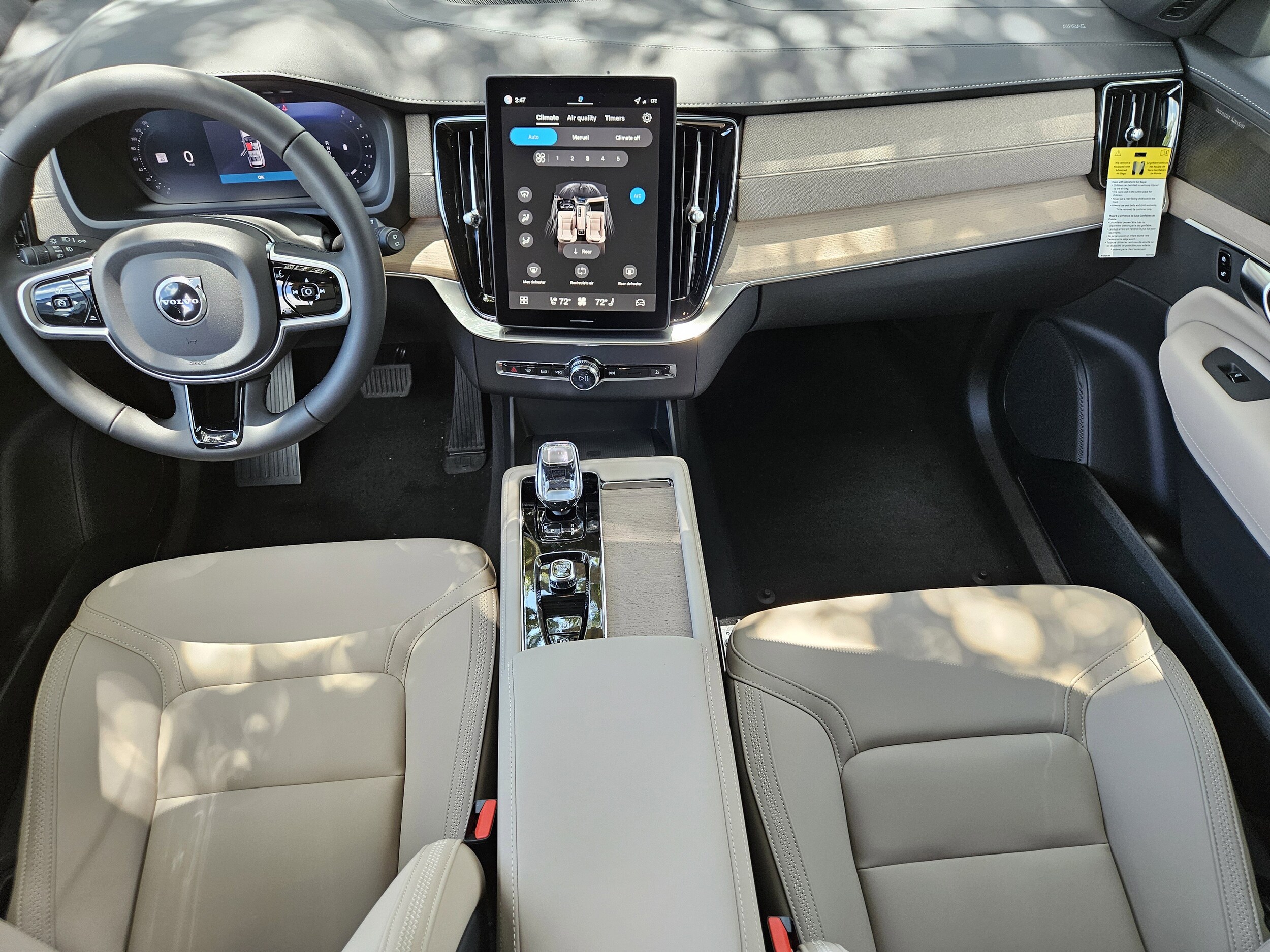 2026 Volvo XC90 Plus - Photo 14