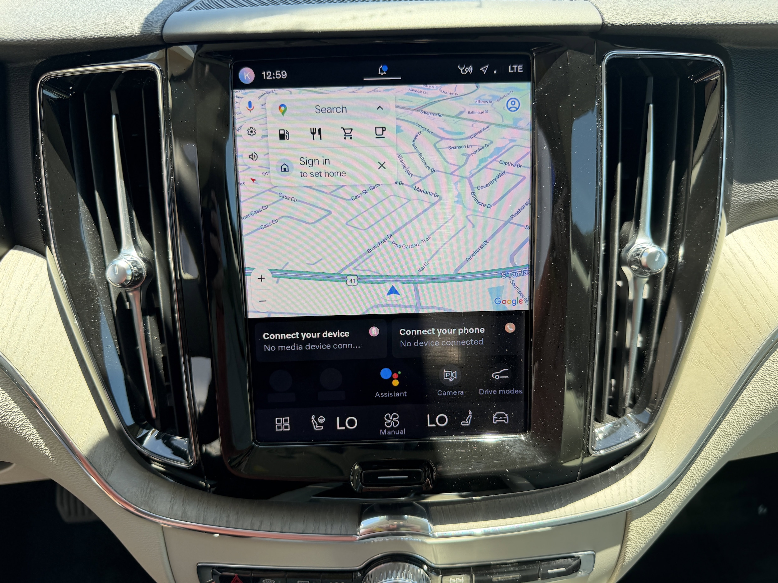 2023 Volvo XC60 Plus - Photo 22