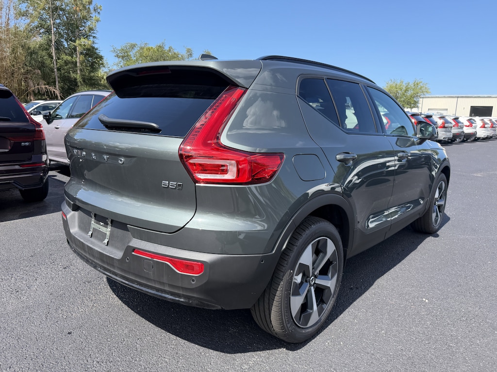 New 2026 Volvo XC40 B5 Plus SUV