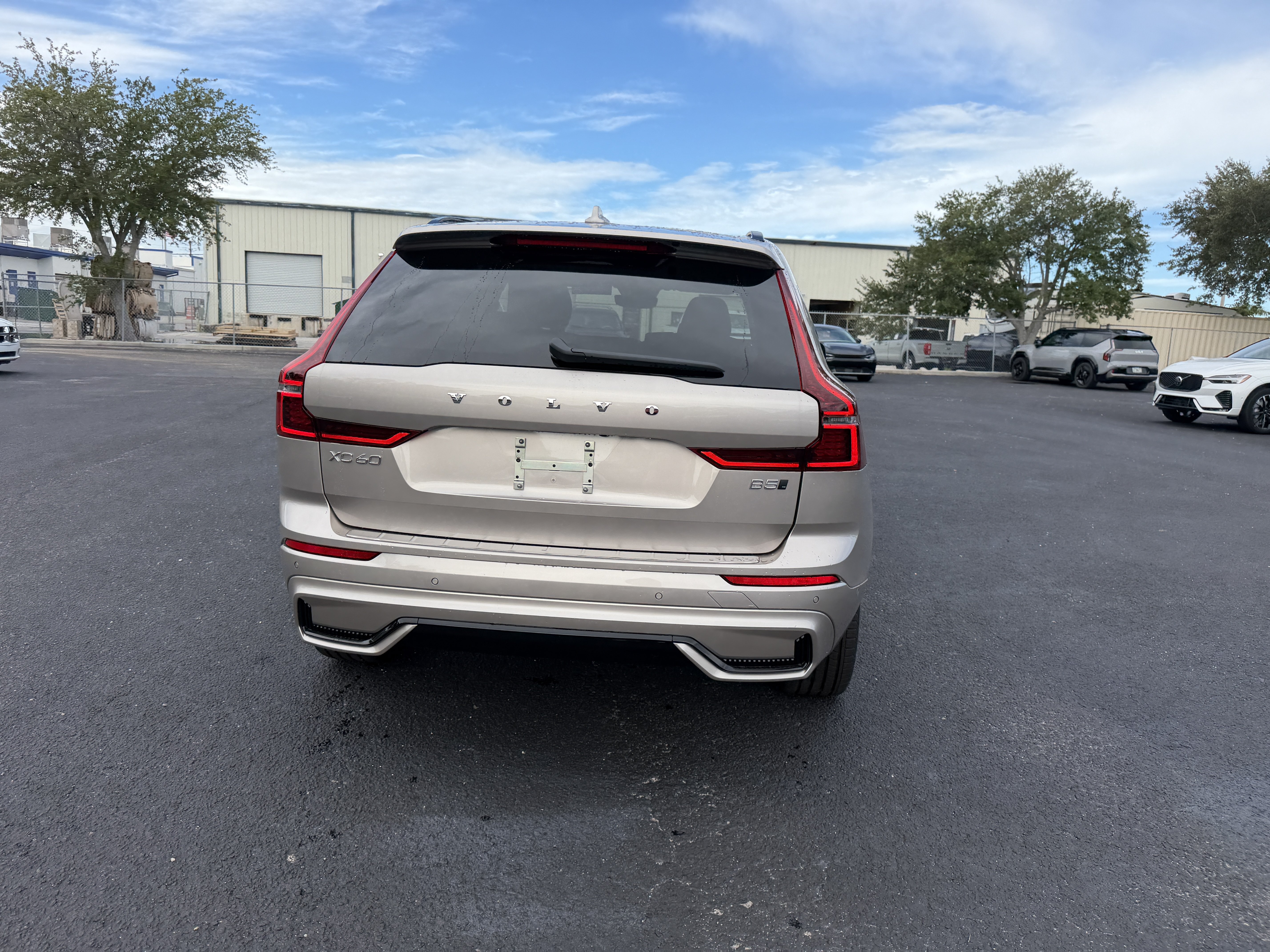 New 2027 Volvo XC60 Plus SUV