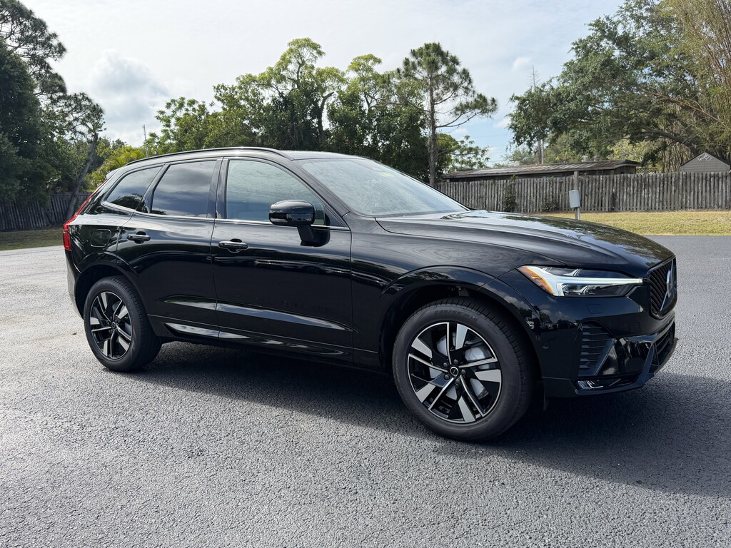 New 2026 Volvo XC60 B5 Plus SUV