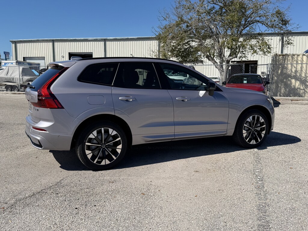 New 2026 Volvo XC60 B5 Plus SUV