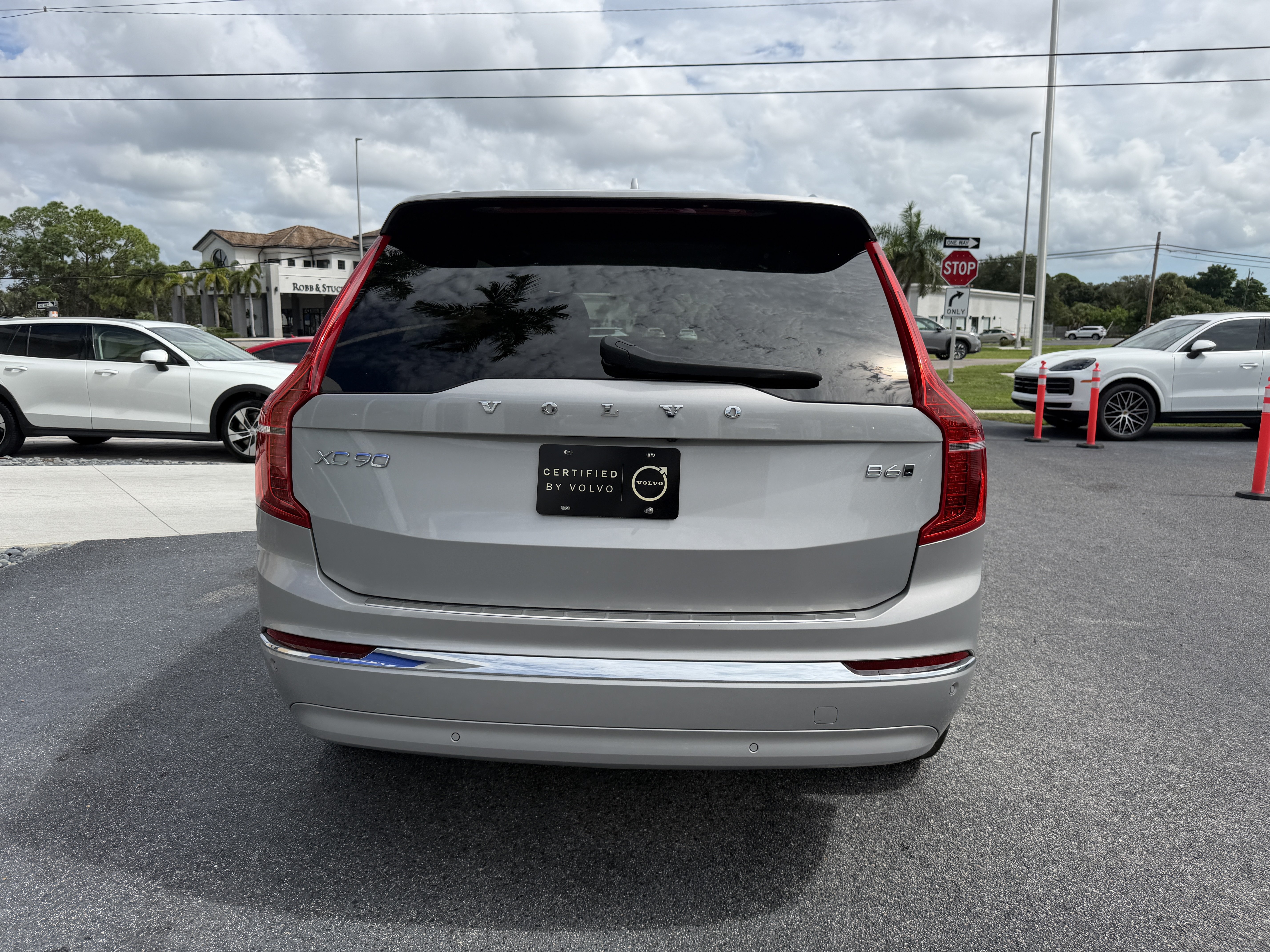 Certified 2025 Volvo XC90 B6 Core SUV