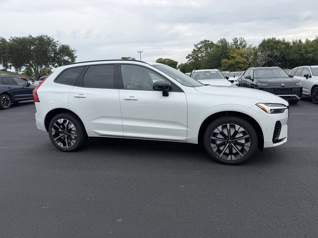 New 2026 Volvo XC60 plug-in hybrid T8 Plus SUV