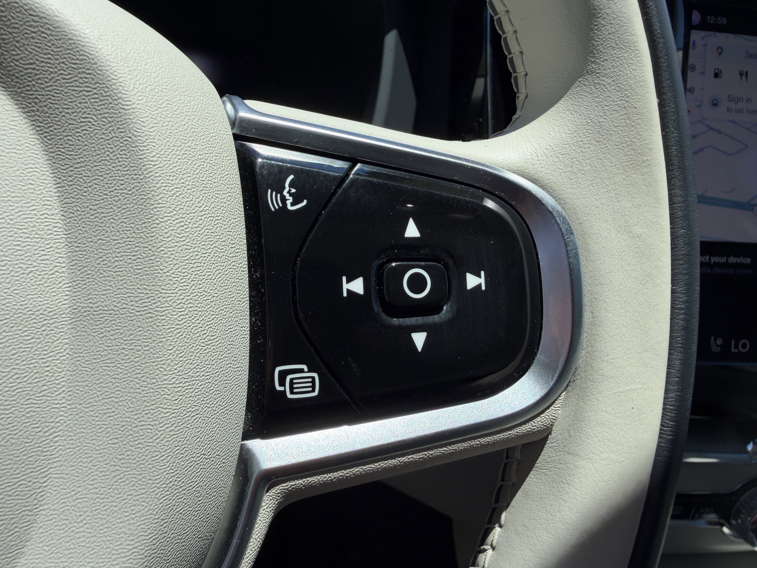 2023 Volvo XC60 Plus - Photo 29
