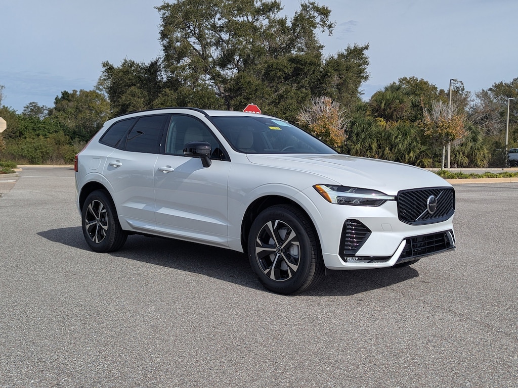 New 2026 Volvo XC60 B5 Core SUV