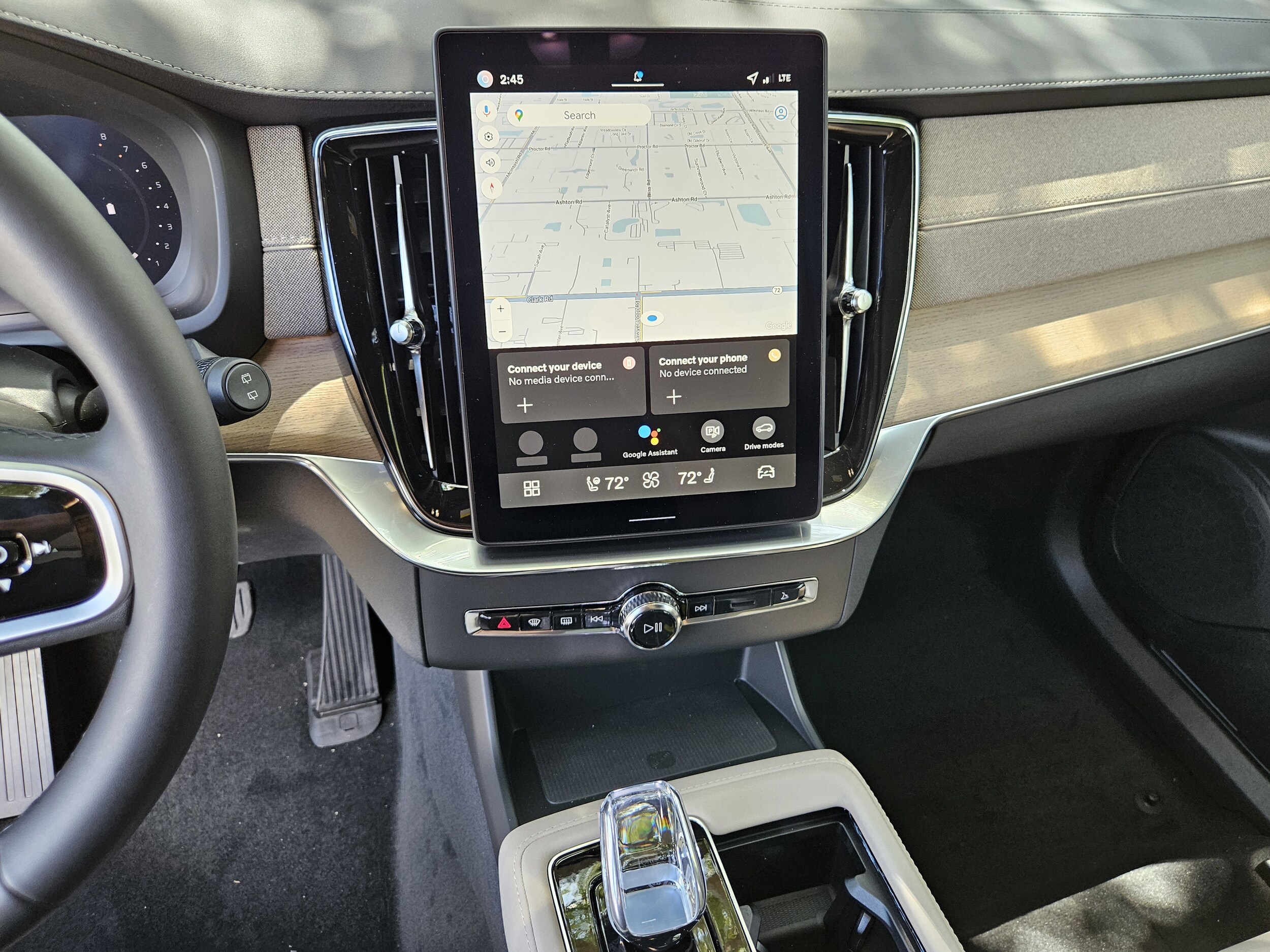 2026 Volvo XC90 Plus - Photo 26