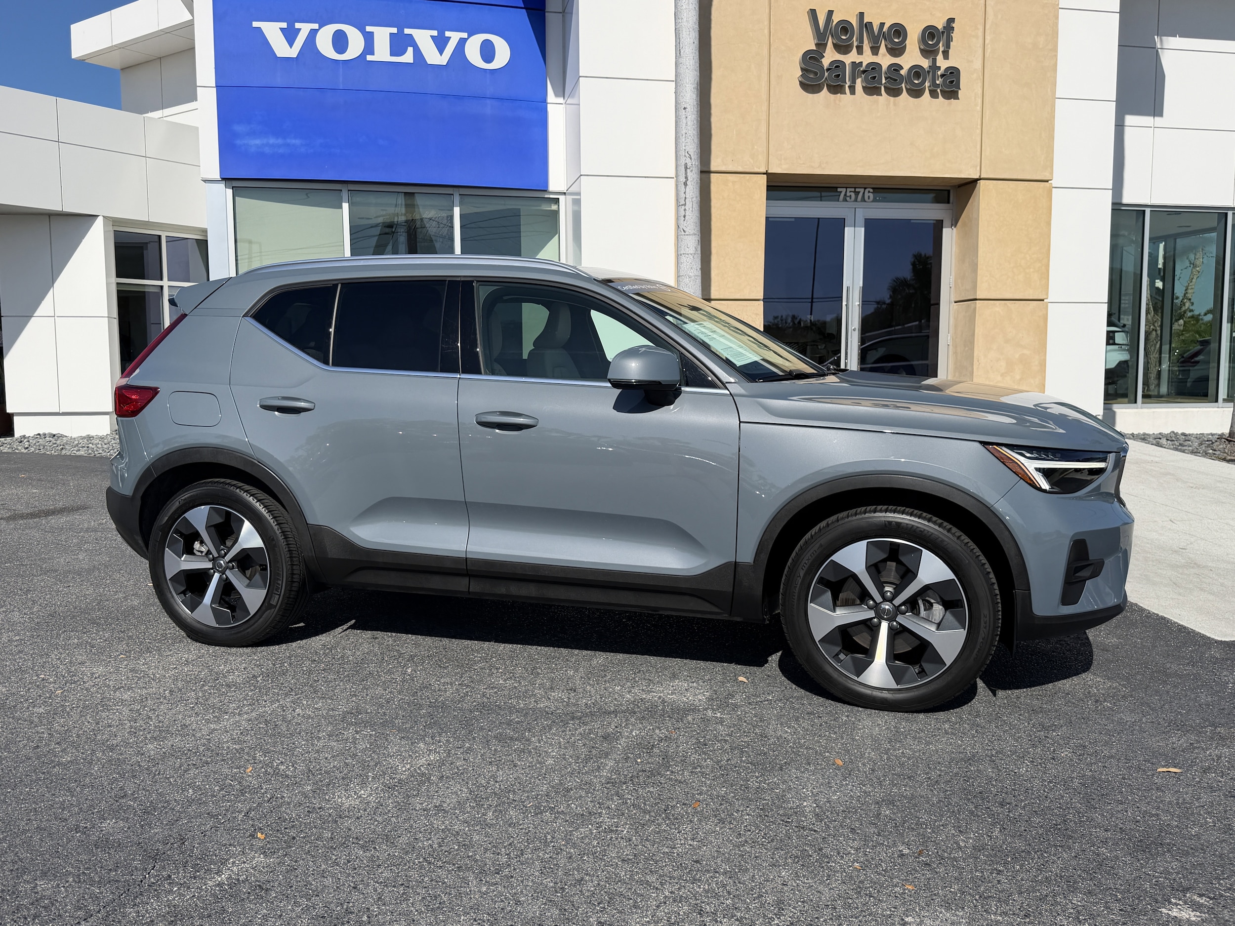 2023 Volvo XC40 Plus