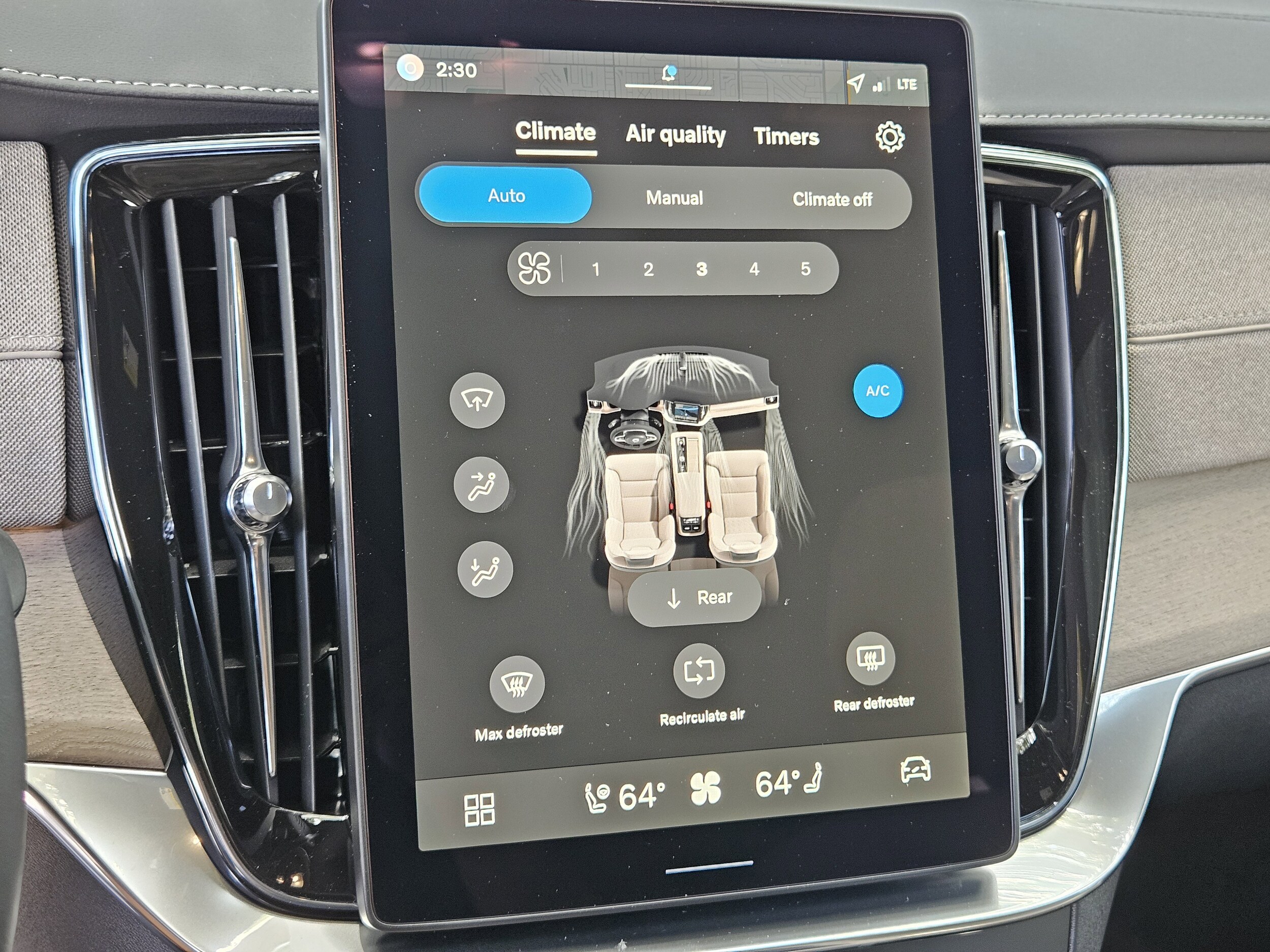 2026 Volvo XC90 Plus - Photo 29