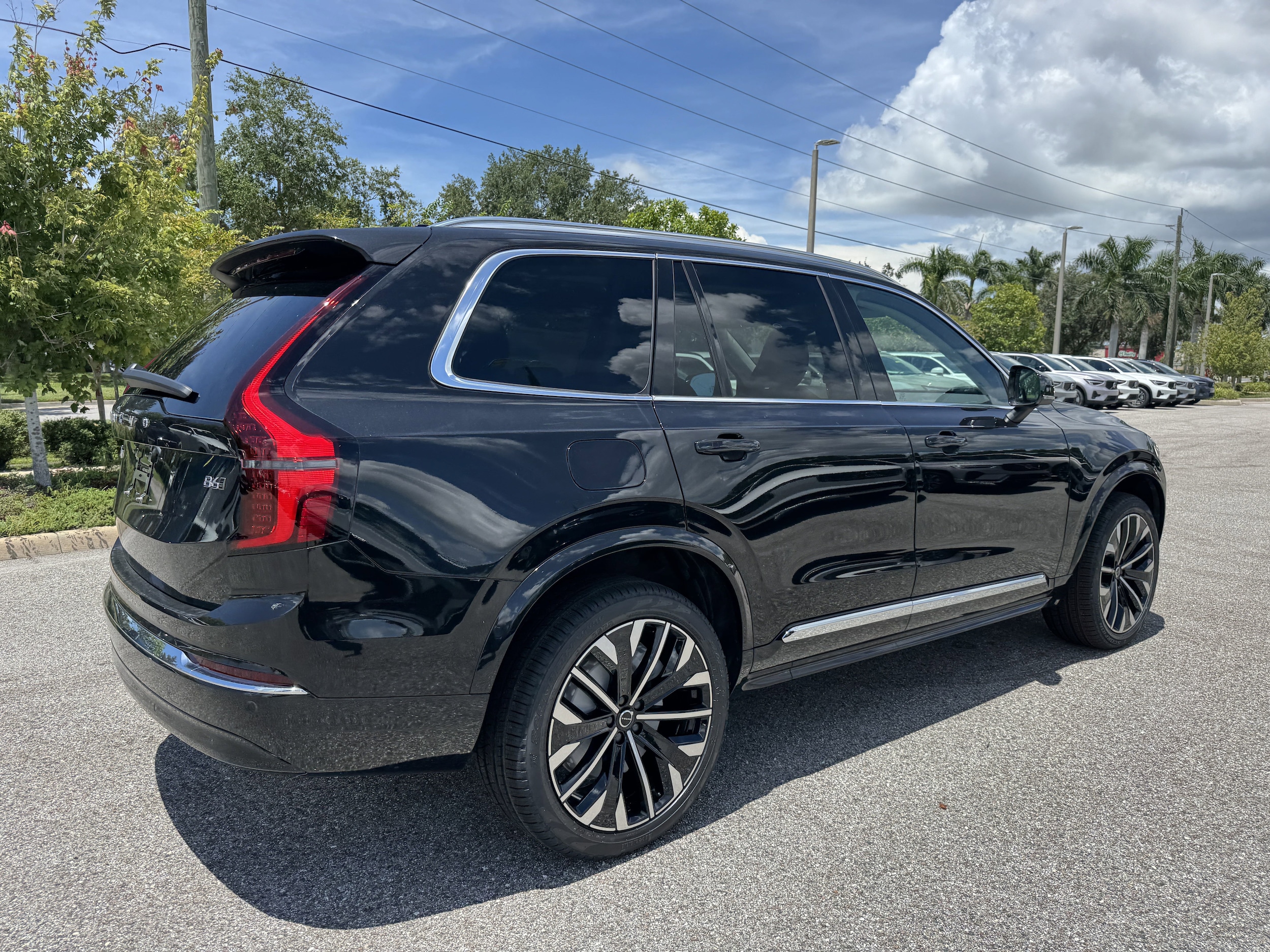 2026 Volvo XC90 Core - Photo 3