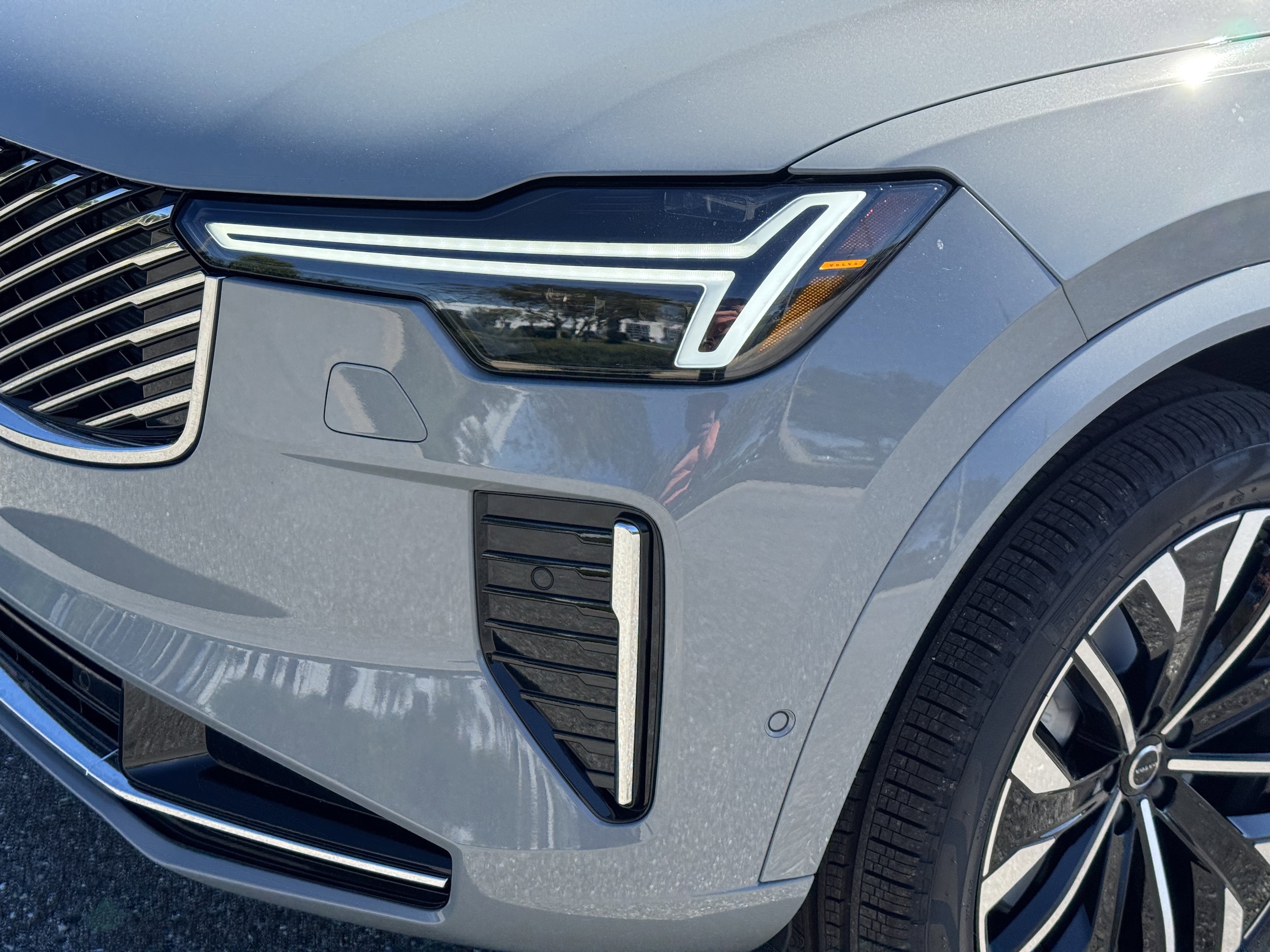 2026 Volvo XC90 Plus - Photo 8