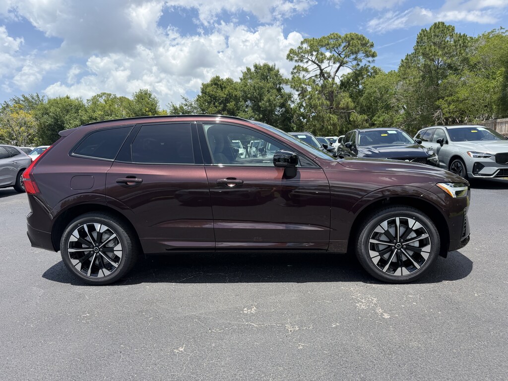 New 2026 Volvo XC60 B5 Plus SUV