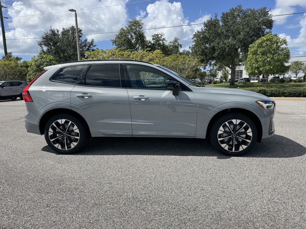 New 2026 Volvo XC60 B5 Plus SUV