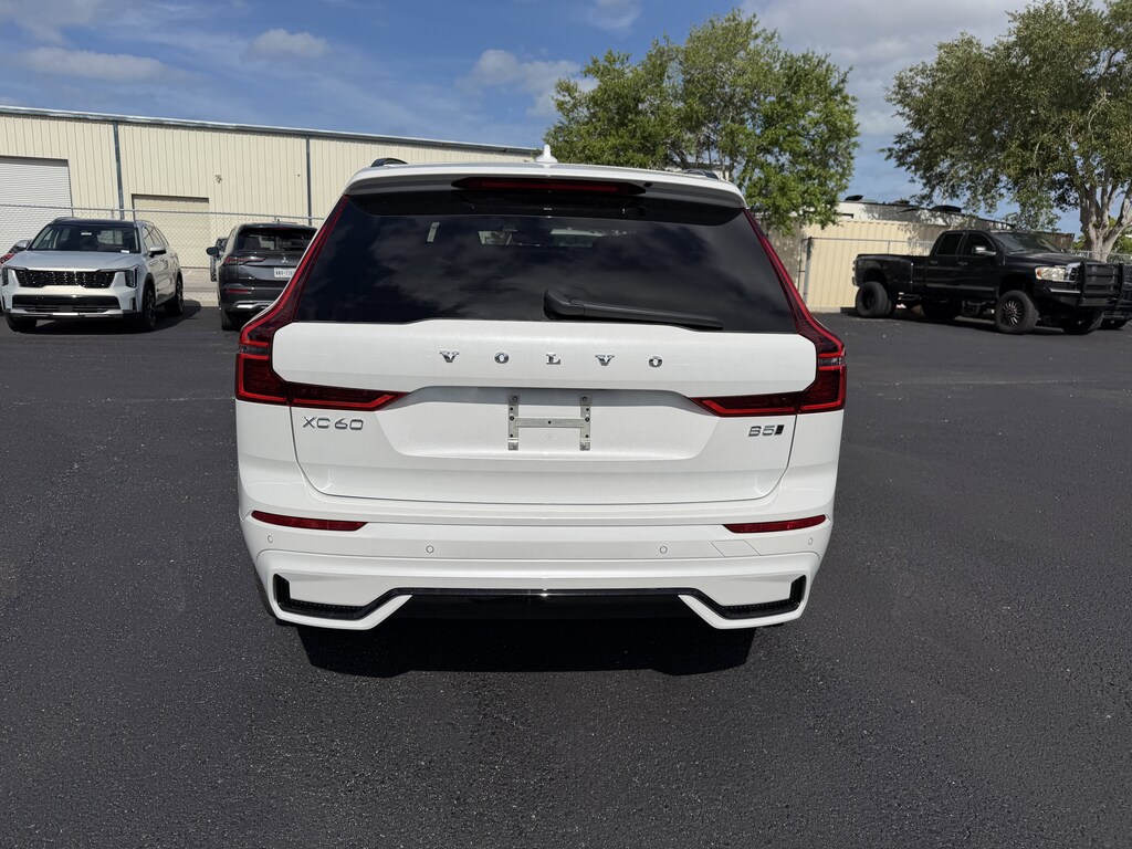 New 2026 Volvo XC60 B5 Plus SUV