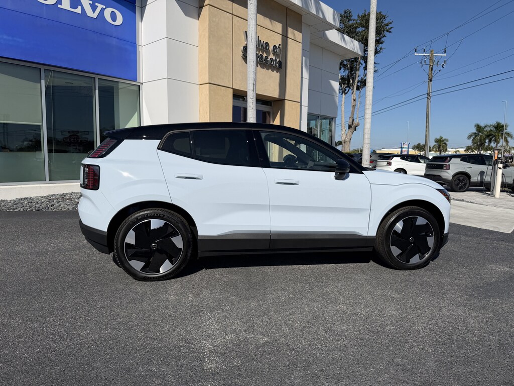 New 2026 Volvo EX30 Twin Motor Plus SUV