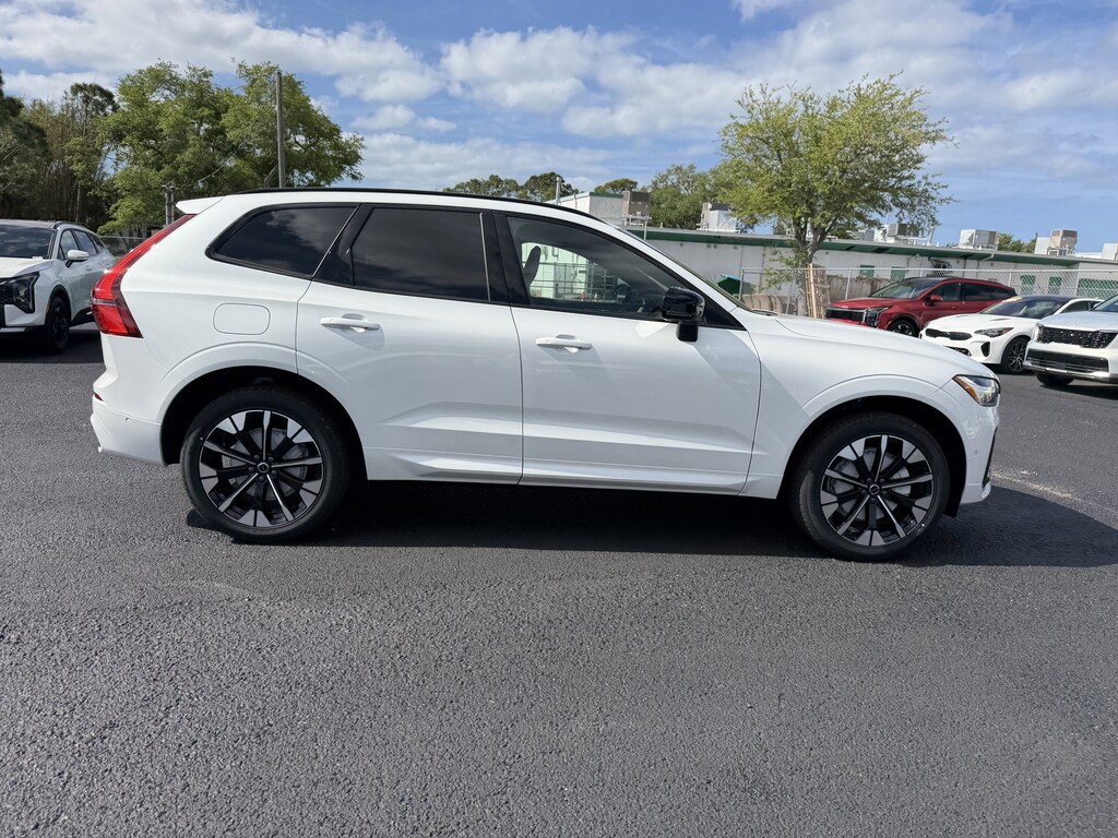 New 2026 Volvo XC60 B5 Plus SUV