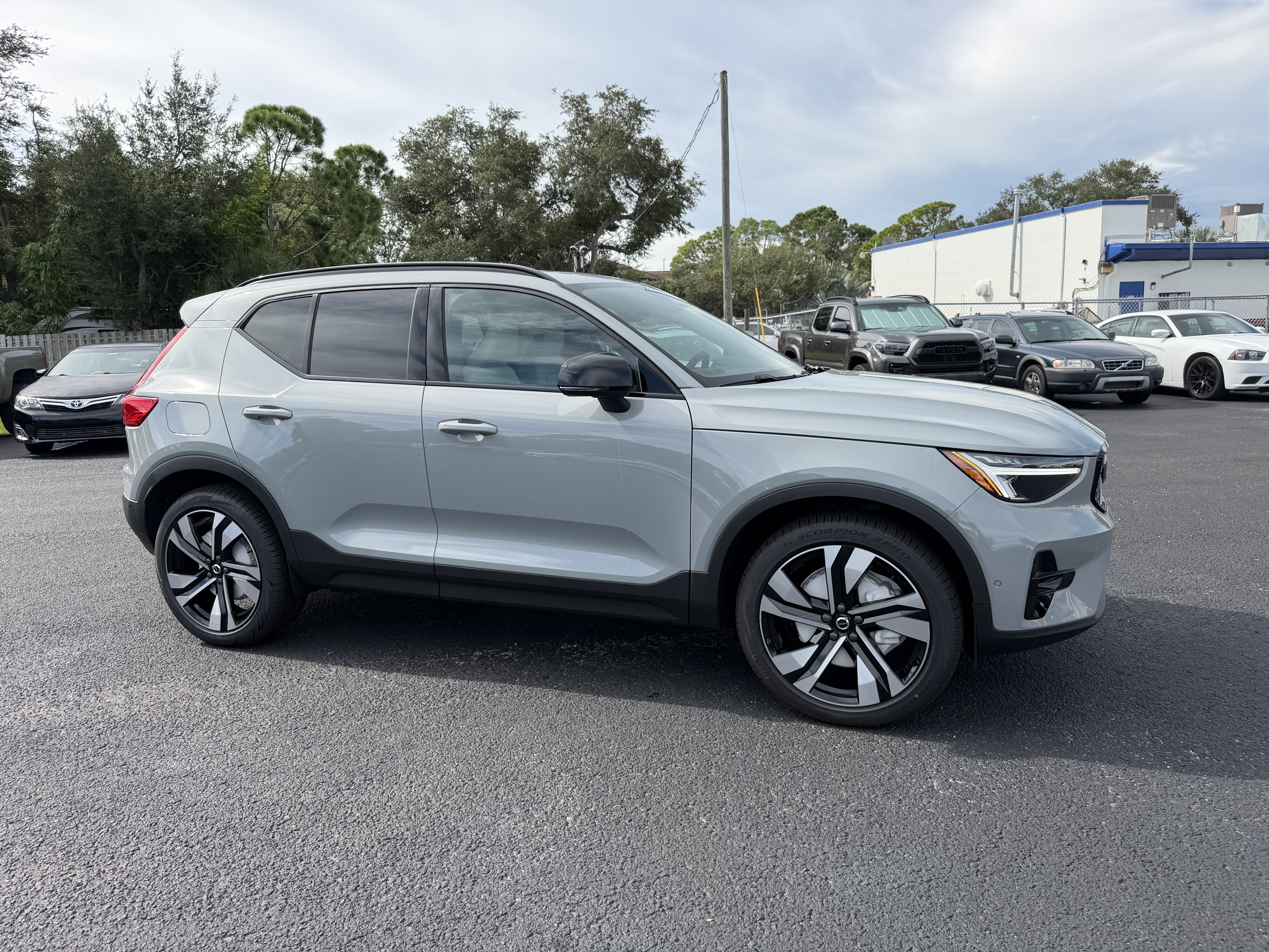 2026 Volvo XC40