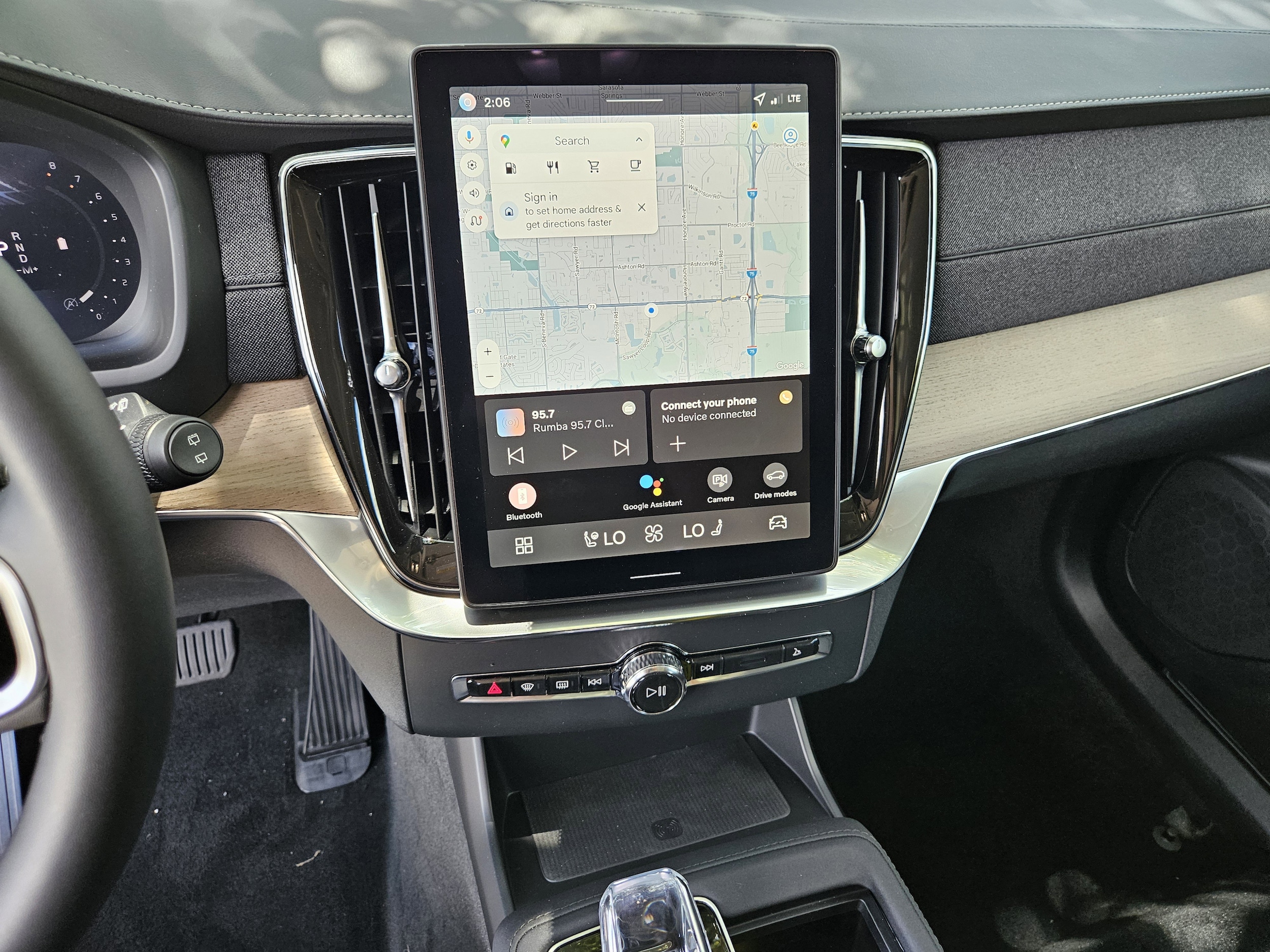 2026 Volvo XC90 Plus - Photo 26
