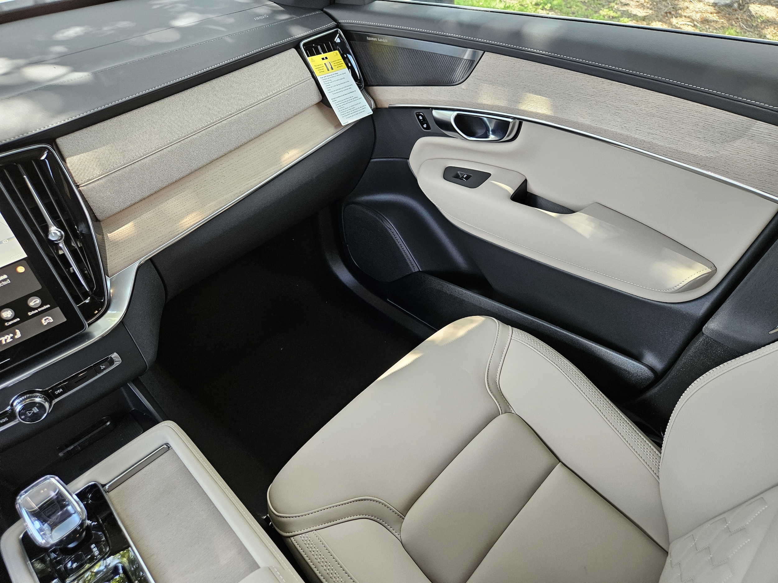 2026 Volvo XC90 Plus - Photo 19