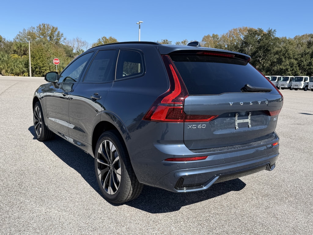 New 2026 Volvo XC60 B5 Plus SUV