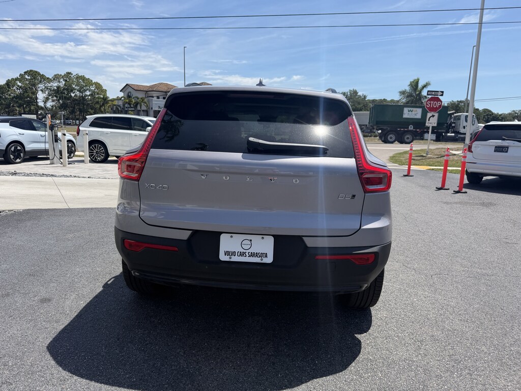 New 2026 Volvo XC40 B5 Plus SUV