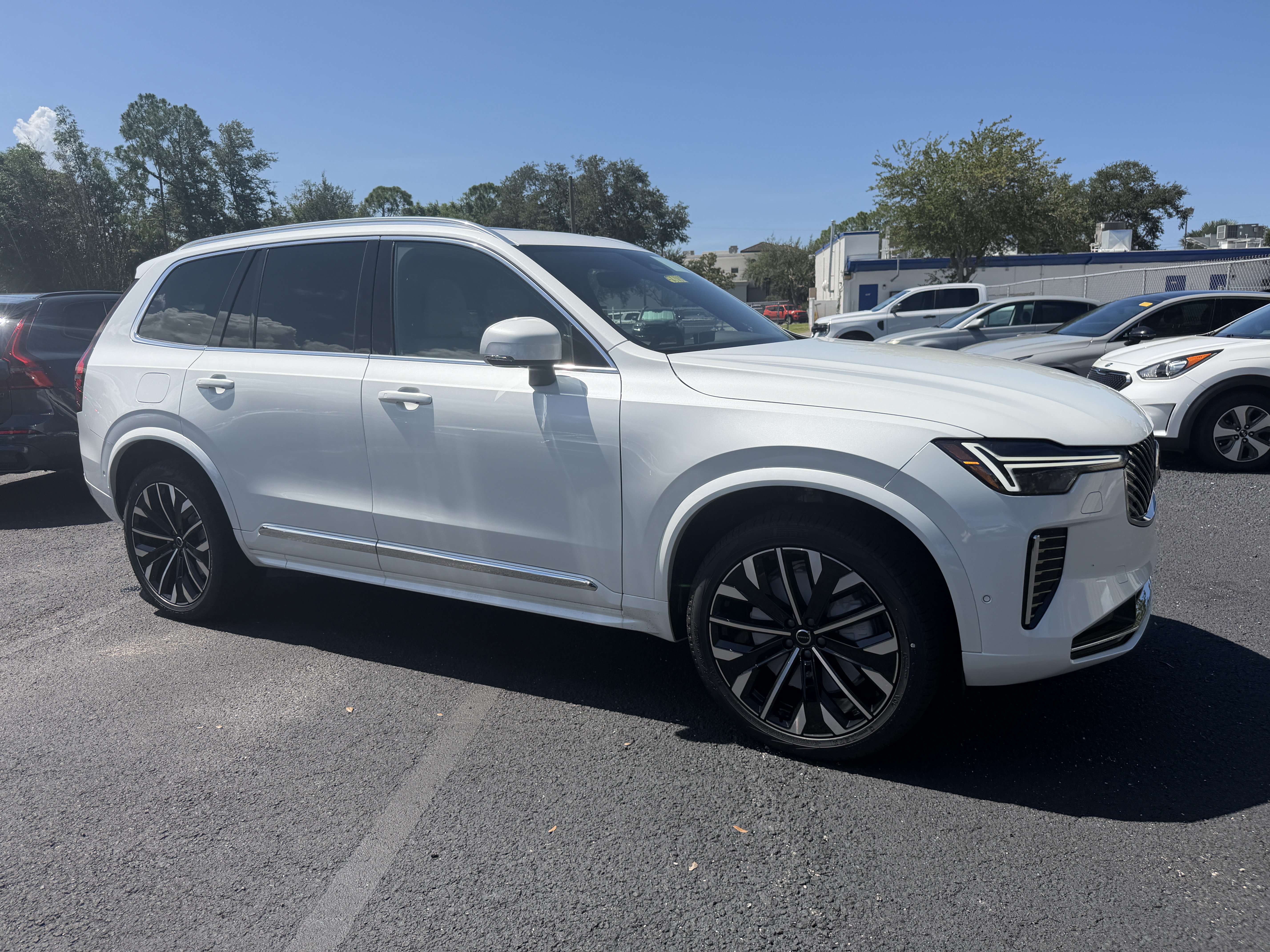 New 2026 Volvo XC90 B6 Plus 7-Seater SUV