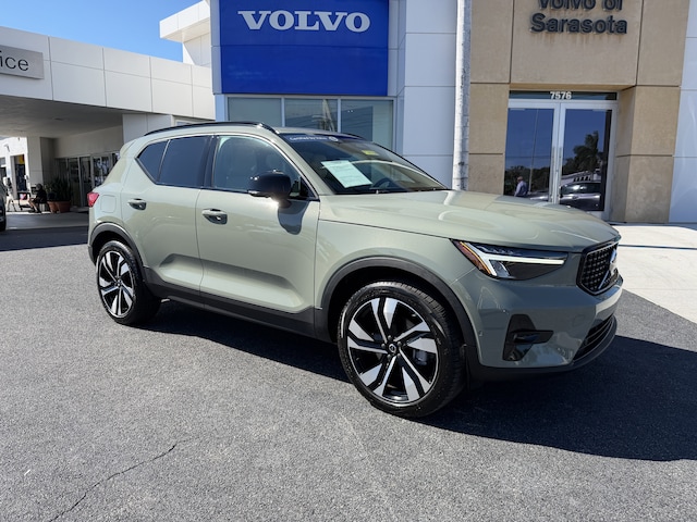 2024 Volvo XC40 B5 Plus Dark Theme SUV for sale in Sarasota, FL