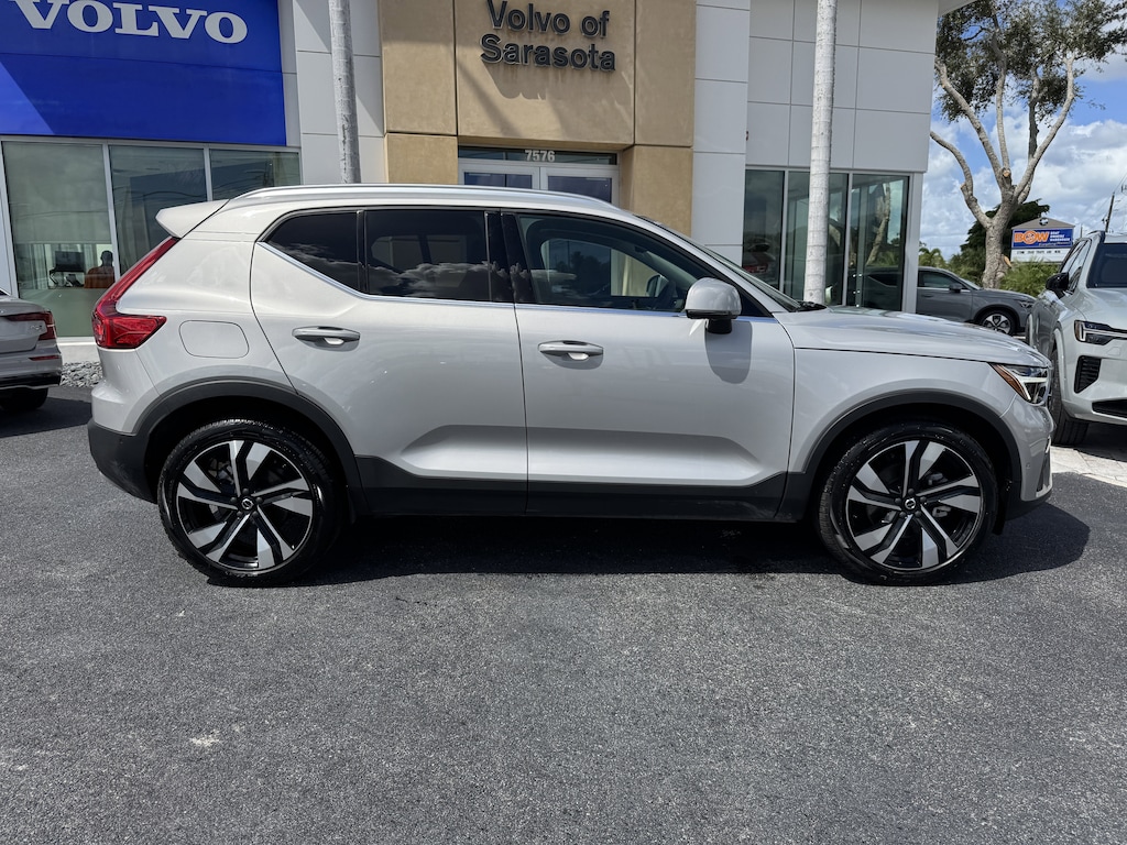 Certified 2024 Volvo XC40 B5 Plus Bright Theme SUV