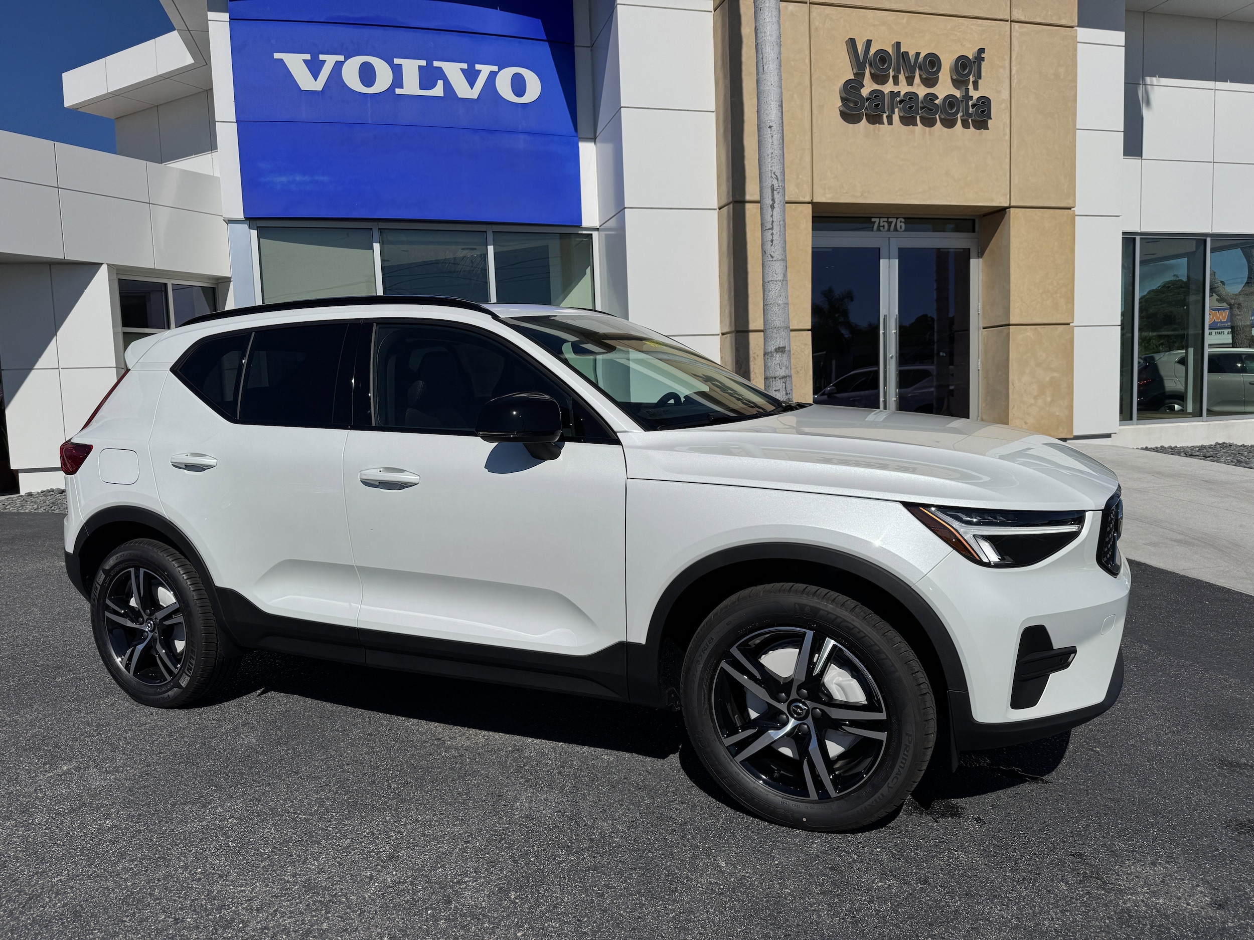 2026 Volvo XC40