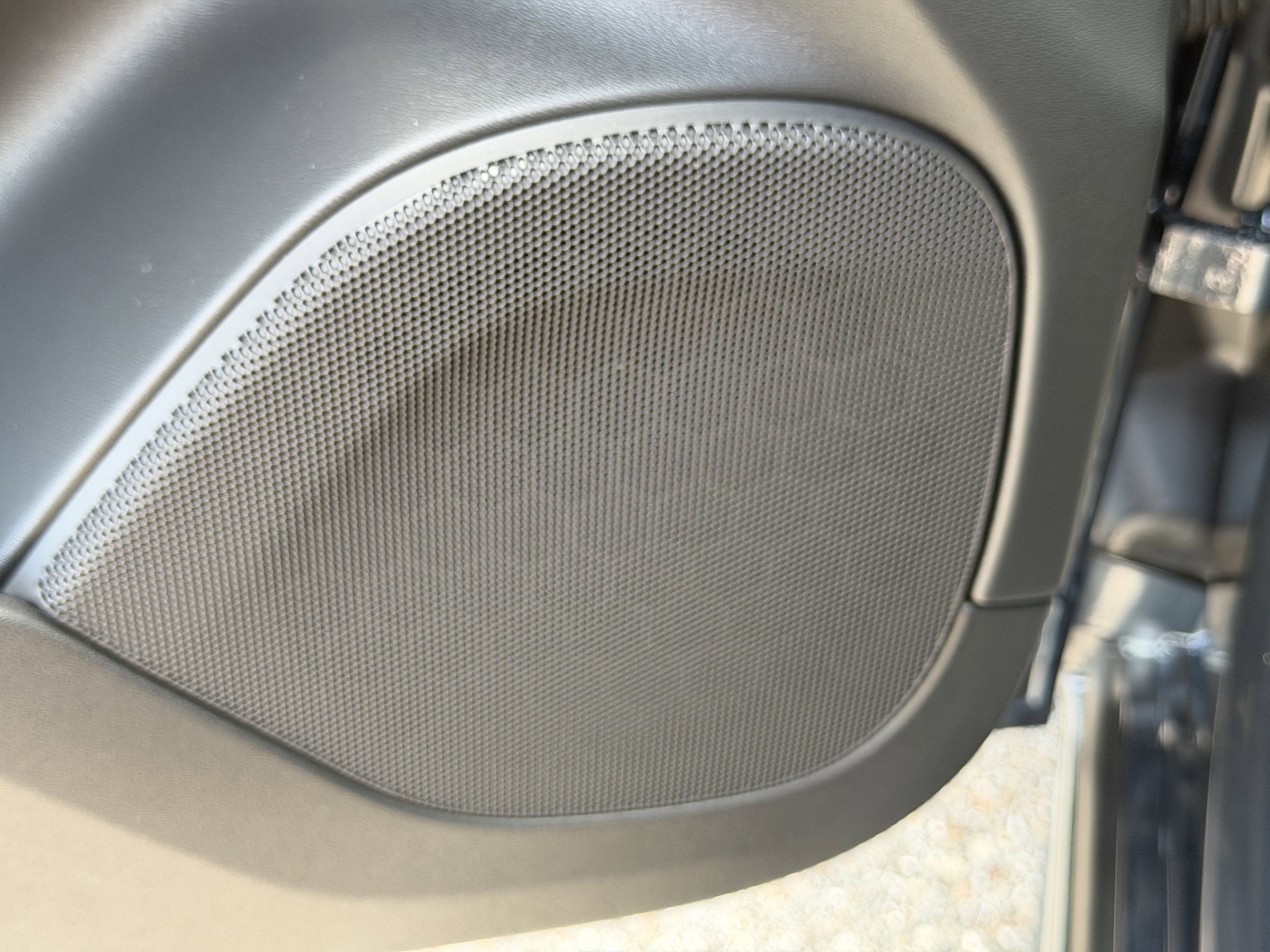 2026 Volvo XC90 Plus - Photo 17