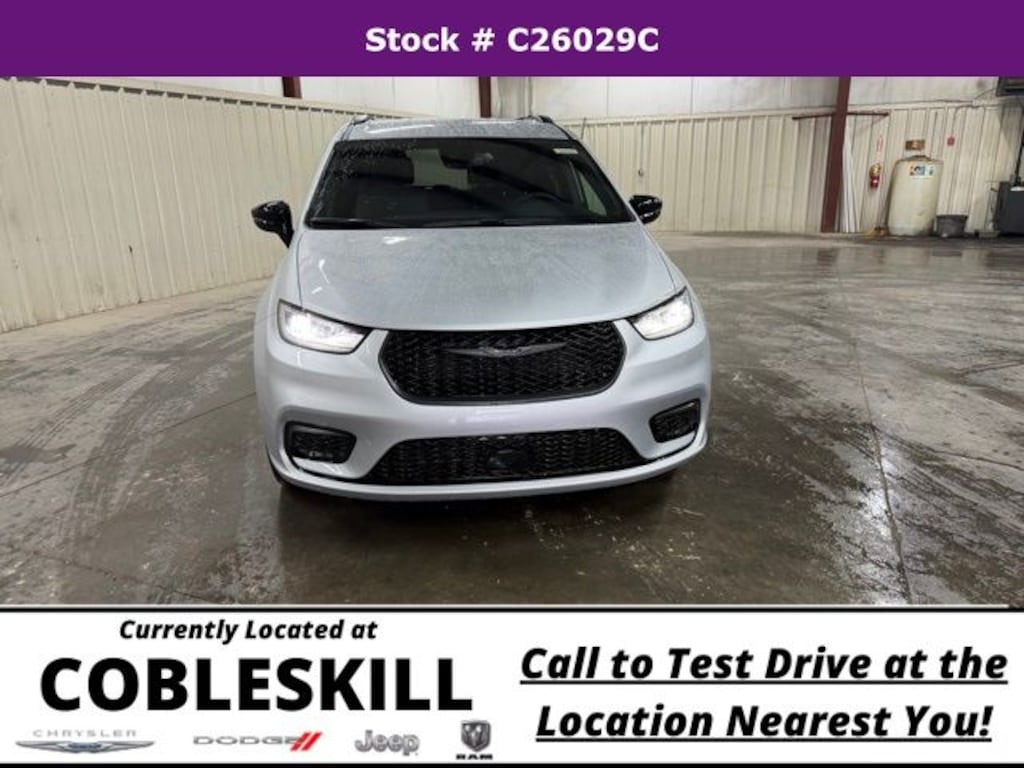 New 2026 Chrysler Pacifica Select Passenger Van