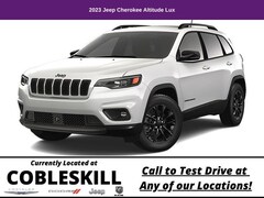 2023 Jeep Cherokee Altitude Lux SUV