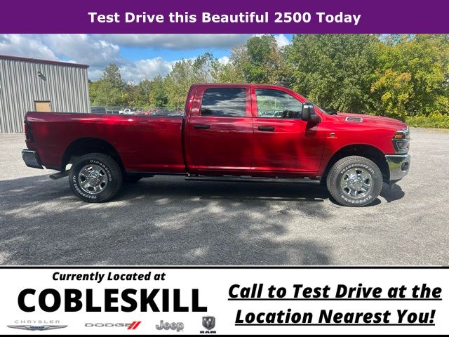 2025 Ram 2500 Tradesman photo 3