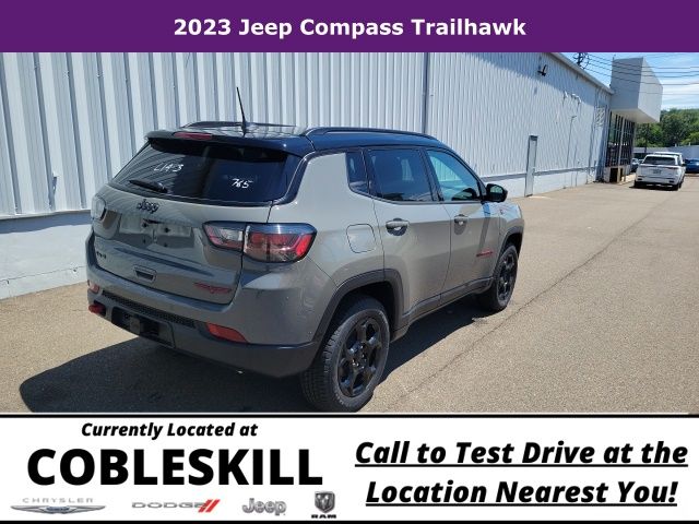 2023 Jeep Compass Trailhawk photo 4