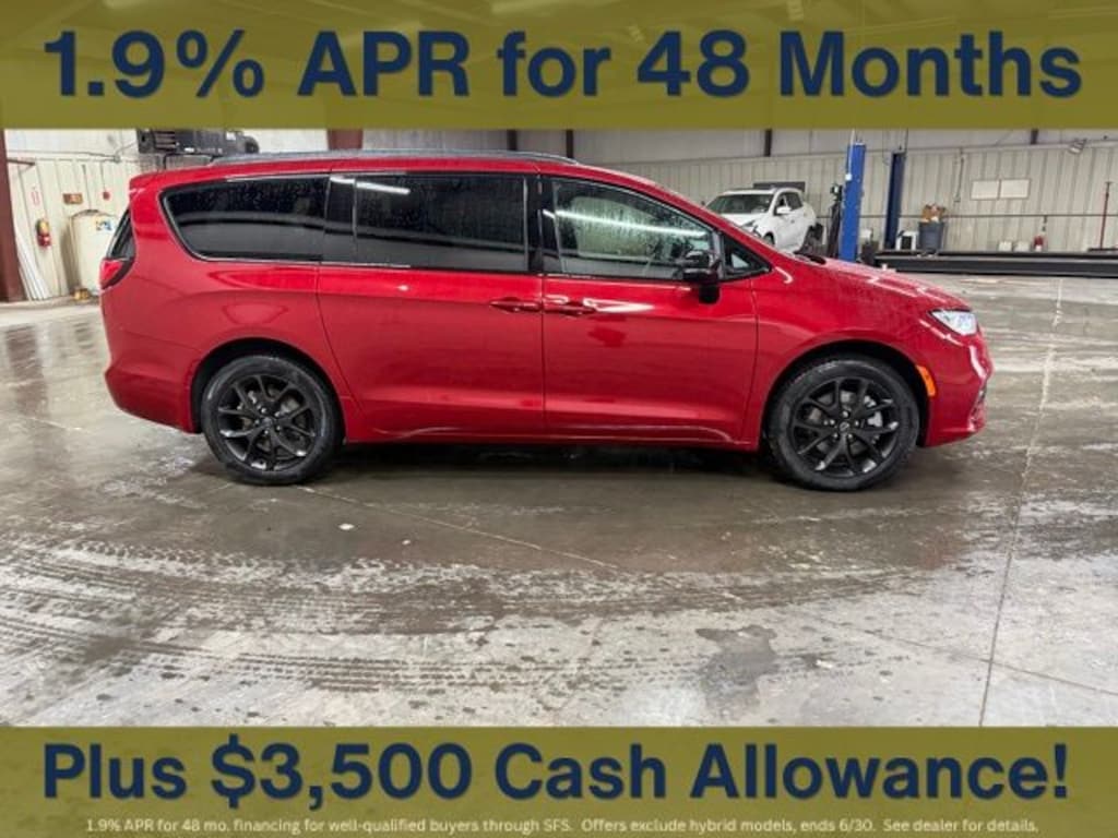 New 2026 Chrysler Pacifica Select Passenger Van