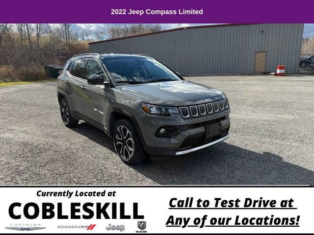 2022 Jeep Compass Limited's photo