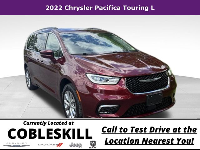 2022 Chrysler Pacifica Touring L's photo